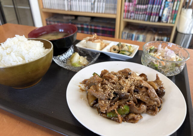 食堂 茶囲夢(ちゃいむ)