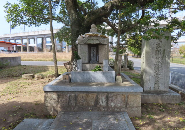 寝太郎荒神社