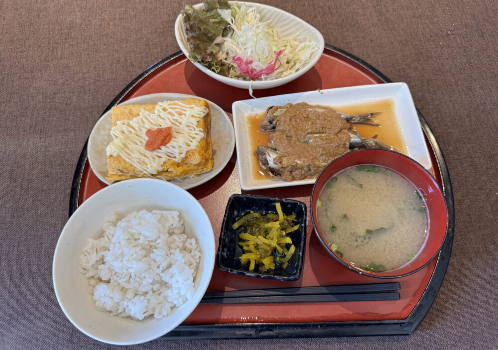コメコメバーガー、まかない処 こめこめ食堂4