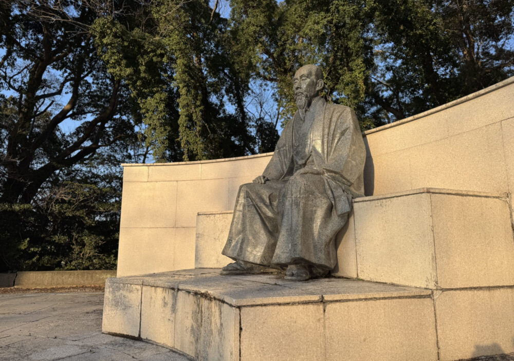 笠井順八翁像(山陽小野田市名誉市民)2