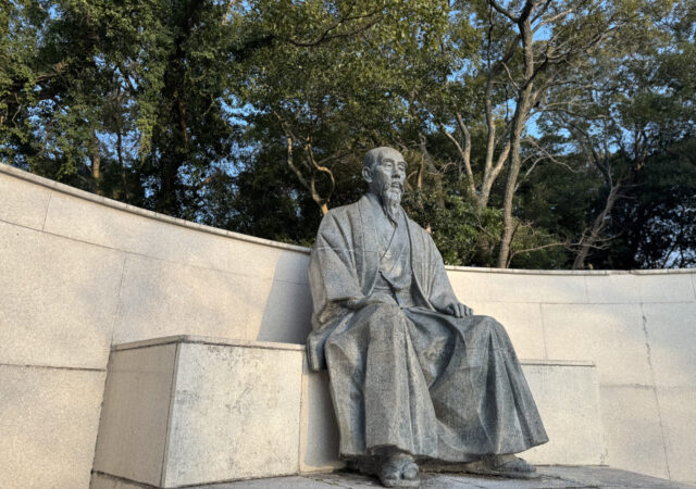 笠井順八翁像(山陽小野田市名誉市民)