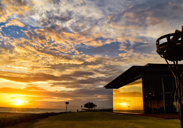 海と夕陽のカフェ ソル・ポニエンテ2